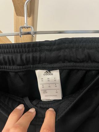Pantalón chándal Adidas negro
