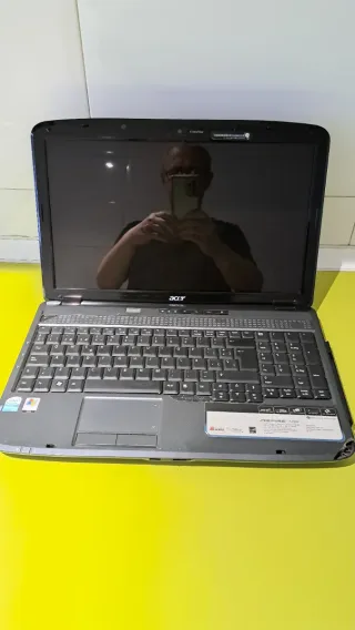 Portátil Acer Aspire 5735Z