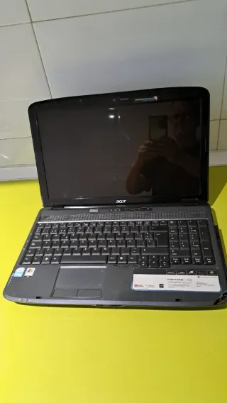 Portátil Acer Aspire 5735Z