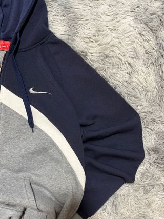 Sudadera Nike Vintage con cremallera y capucha
