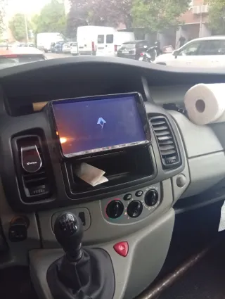 Furgoneta Blanca con Baca de año 2014