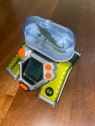 Consola Retro Bio Bytes 1.0 + 2 Figuras