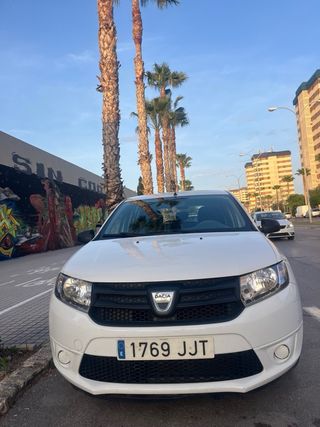 Dacia Sandero 2015