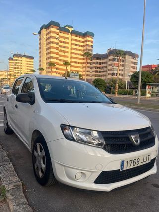 Dacia Sandero 2015