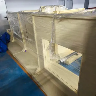 Estanterías muebles perchas para comercios  tienda