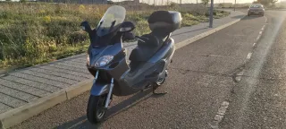 Piaggio X9 125 cc Maxi Scooter