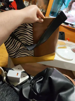 Bolso Piel Marrón y Amarillo Cebra