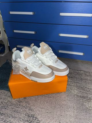 Scarpe Louis Vuitton Beige e Bianche Nuove