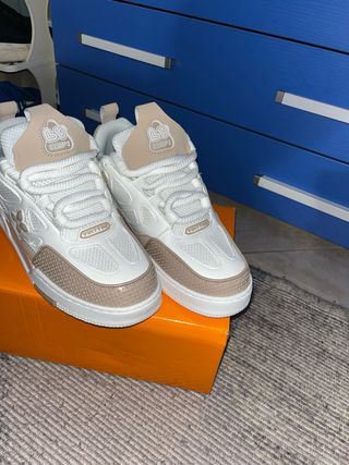 Scarpe Louis Vuitton Beige e Bianche Nuove