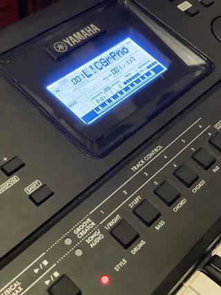 Teclado Yamaha PSR-E473