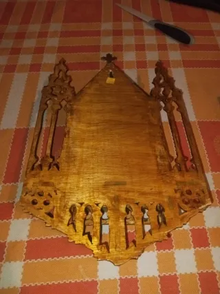 Capilla marquetería madera