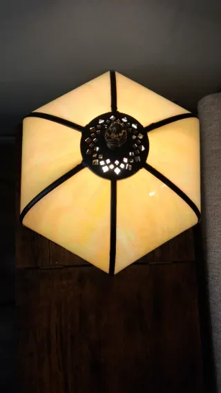 Lámpara 20cm diámetro marfil estilo Tiffany!