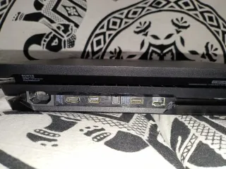 Consola PlayStation 4 Pro Negra