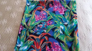 Tessuto donna fantasia floreale estivo