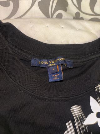 Camiseta Louis Vuitton Negra