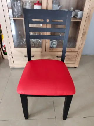 Sillas de comedor de madera y cuero