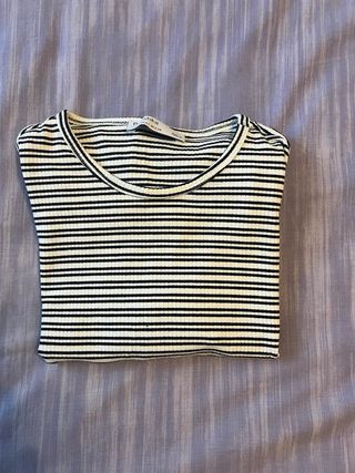 Top Bershka rayas