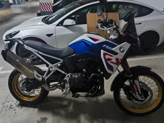 BMW F 900 GS  - ¡Como Nueva!