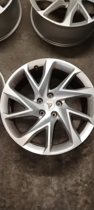 Llantas Cupra originales 18"
