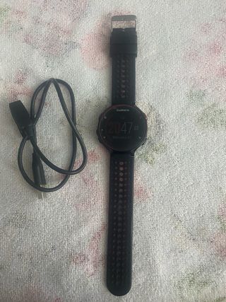 Reloj Garmin Forerunner 235 Negro y cargador