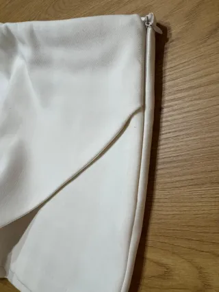 Pantaloncini bianchi eleganti