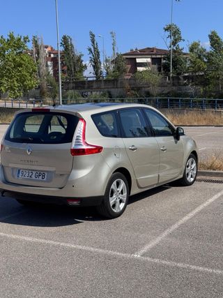 Renault Grand Scenic 2009