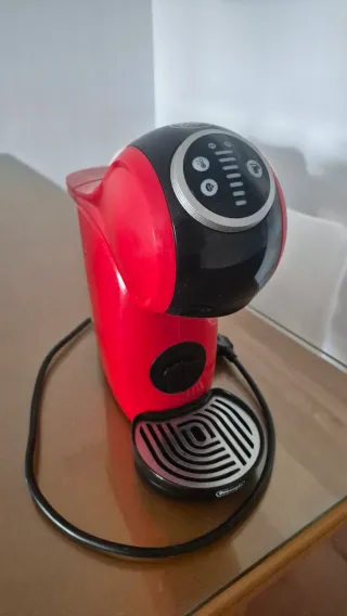 Cafetera Dolce Gusto Genio S Plus Roja