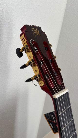 GUITARRA AUTOAMPLIFICADA MODESTO MAYA MOD. TOMASA