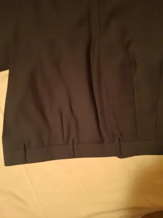 Traje de caballero negro con etiqueta
