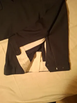 Traje de caballero negro con etiqueta