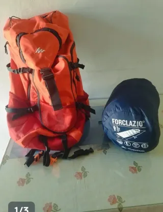 Mochila y saco de dormir Quechua