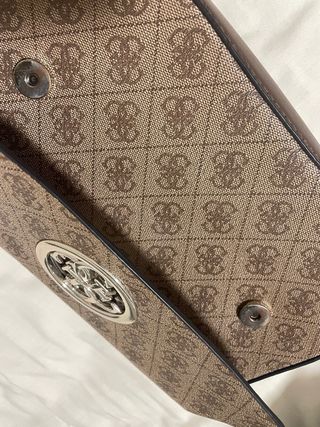 Bolso Guess Beige y Marrón