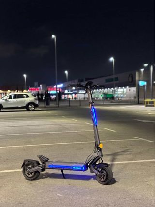 Patinete Eléctrico con Luces LED