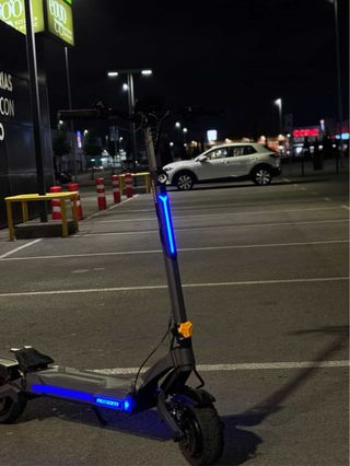 Patinete Eléctrico con Luces LED