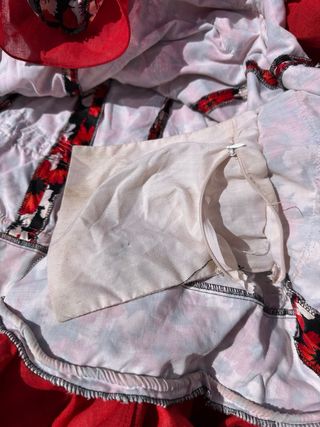 Vestido Flamenco Flores Negro y Rojo.