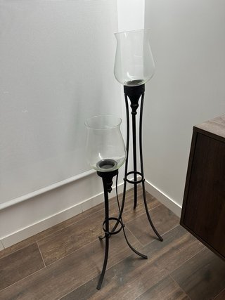 Juego de 2 portavelas de metal y cristal