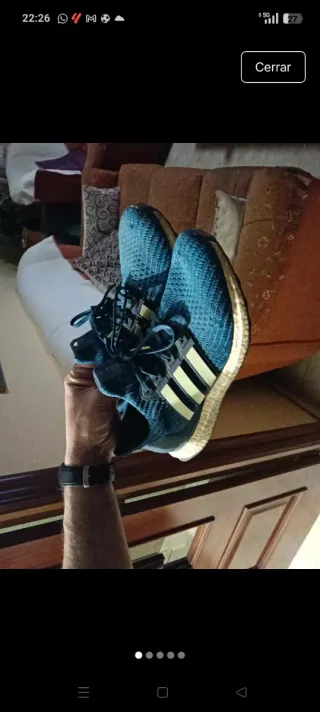 Zapatillas Adidas Azul y Dorado