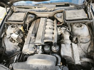BMW 523i E39 1997 170CV