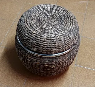 Cofre baúl redondo forrado con aro metal