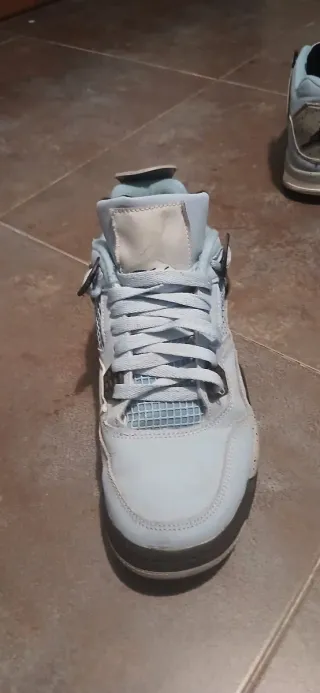 Jordan 4 University Azul