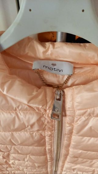 Piumino leggero rosa motivi
