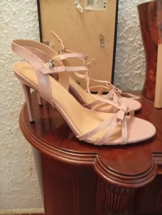 Zapatos de tacón beige y rosa talla especial