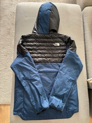 Chaqueta The North Face Azul y Negra