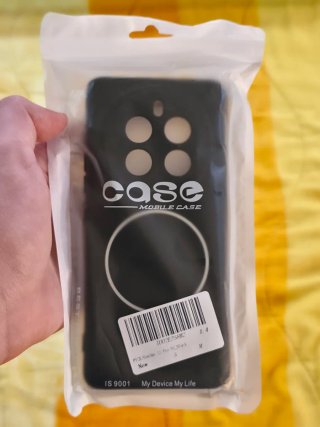 Cover Realme 12 Pro 5G Nera con Smart Ring