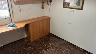 TAMBIEN POR SEPARADO. Mesa estudio y estantería.