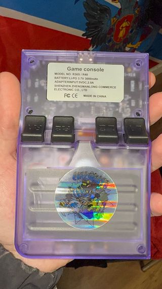 Consola Retro R40 Morada NUEVA  A ESTRENAR