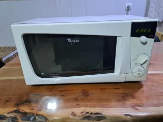 Microondas Whirlpool MWO155 Blanco