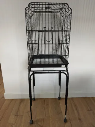 Jaula para pájaros con soporte