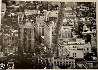 Cuadro paisaje urbano blanco y negro
