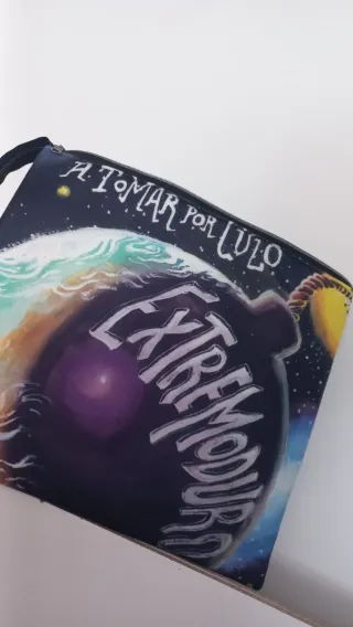 Funda libro Extremoduro cierre cremallera
